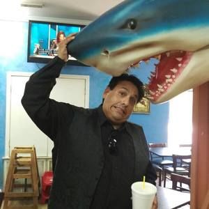 Meet your Posher, Ernest